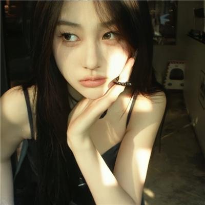 彩鸾春色